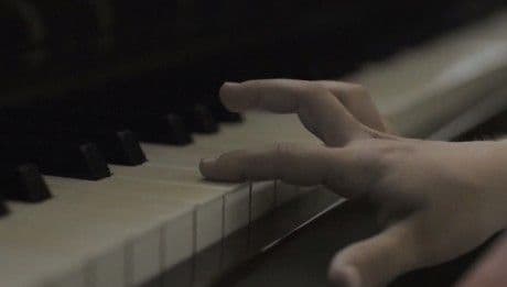 Etre unique n'est pas chose facile, être saint non plus